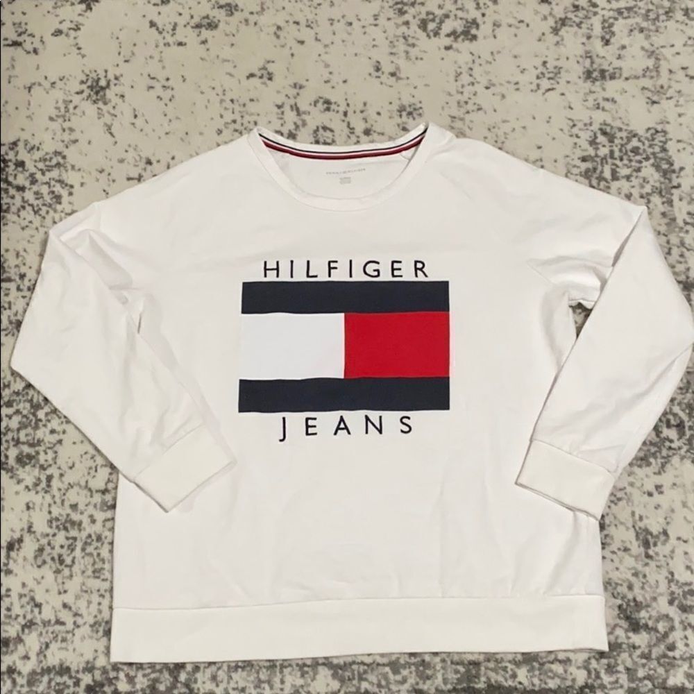 Tommy Hilfiger Flag and spell out on chest sweatshirt size XL in EUC